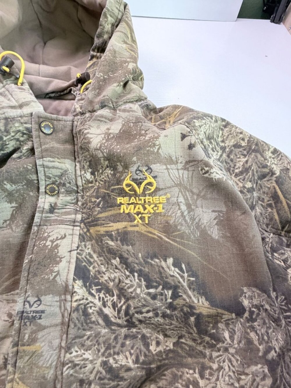 Realtree Max-1 XT Jacket Mens 2XL Camo Hunting Coat L Heavy Insulated Hoodie - Picture 10 of 16
